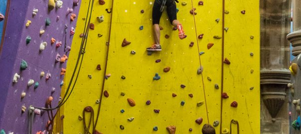 Beginner climbing short ropes at Alter Rock